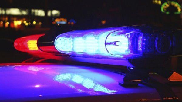 Crash, broken water hydrant snarl Siegen Lane traffic at lunchtime Friday